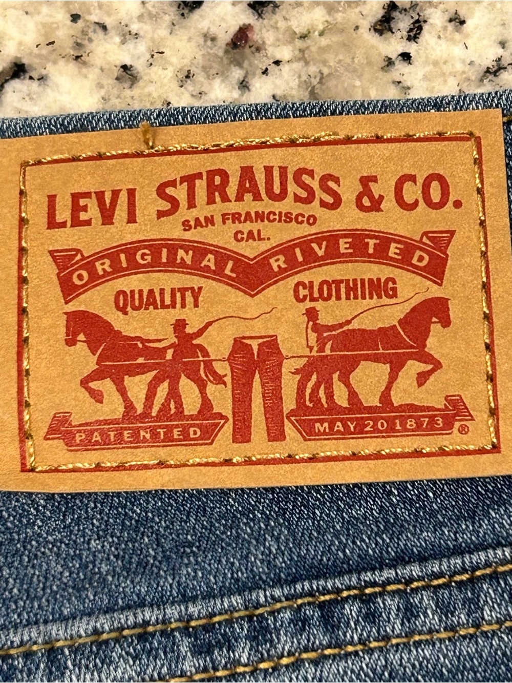 Levi's Women's Classic Bootcut Washed Denim Jeans 14M (32/32) 10” Rise Casual - Picture 2 of 11